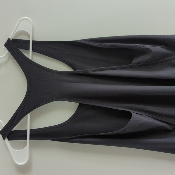 Gap fit sleeveless top, large - Picture 4 of 5